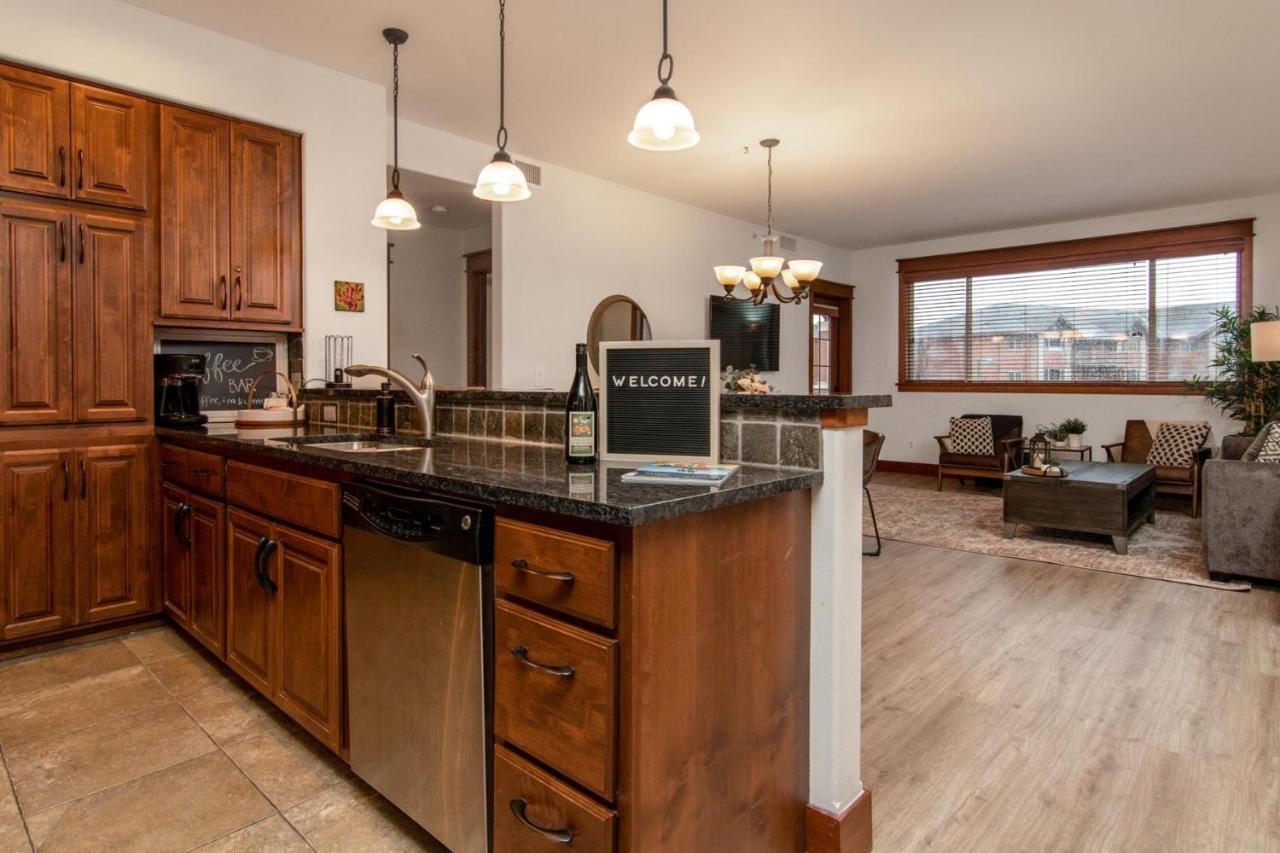 Modern Riverstone Condo With Grand Deck - Steps To Shops, Restaurants, Trails And River Coeur d'Alene Luaran gambar